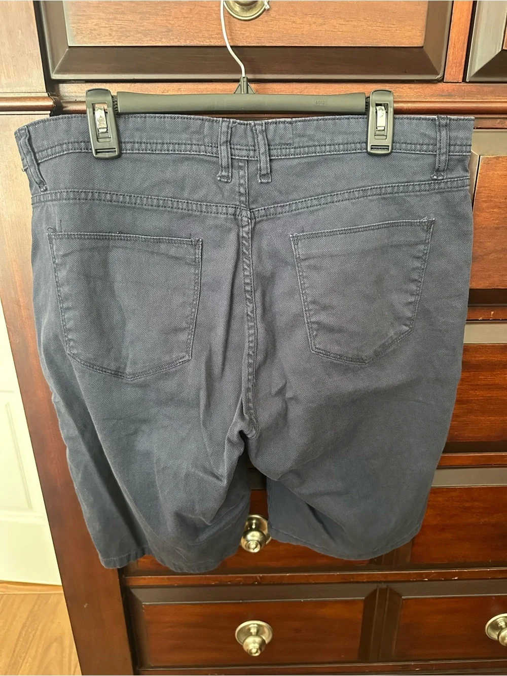 Truth Substance Common Sense Sz 36 Navy Shorts